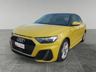 Audi A1 Sportback 30 TFSI S tronic Identity Black del 2023 usata a Triggiano