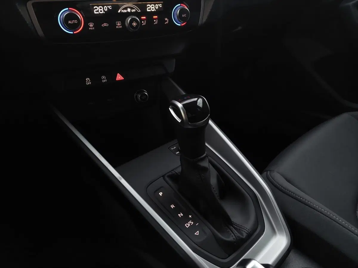 Audi A1 Sportback usata a Bari (11)
