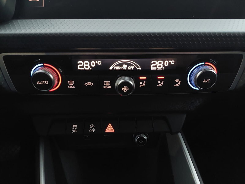 Audi A1 Sportback usata a Bari (8)