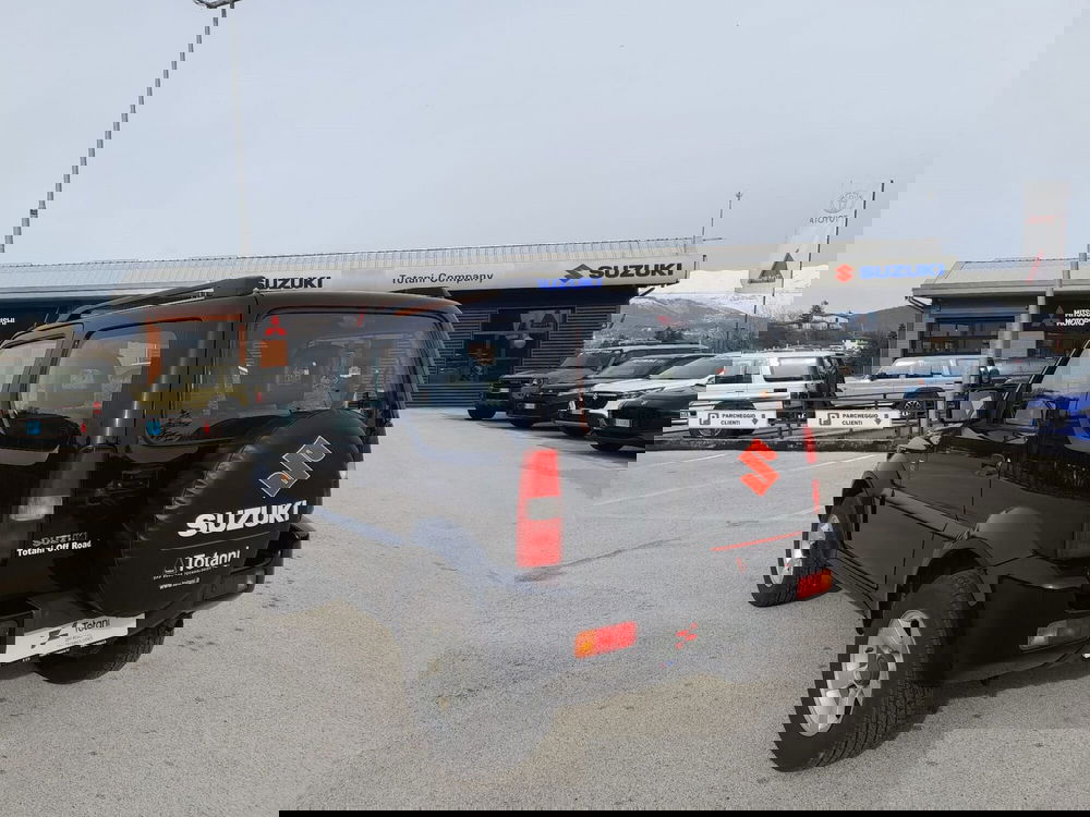 Suzuki Jimny usata a L'Aquila (18)