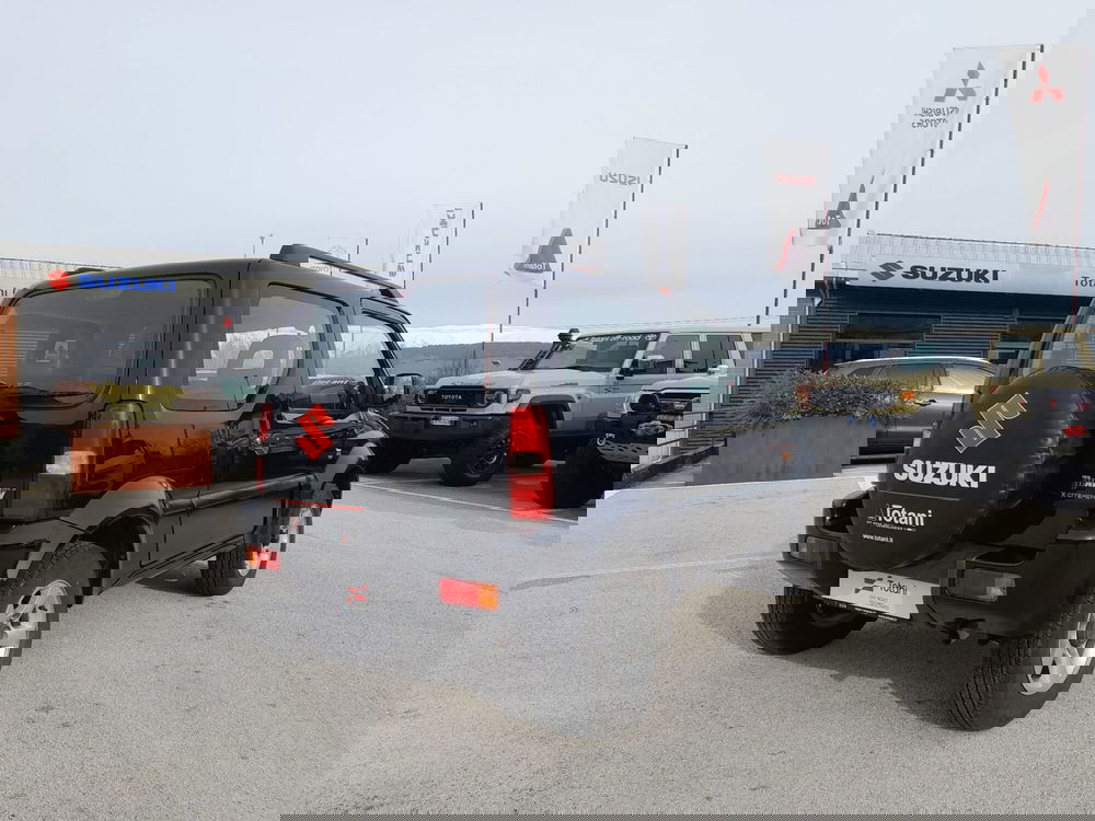Suzuki Jimny usata a L'Aquila (3)
