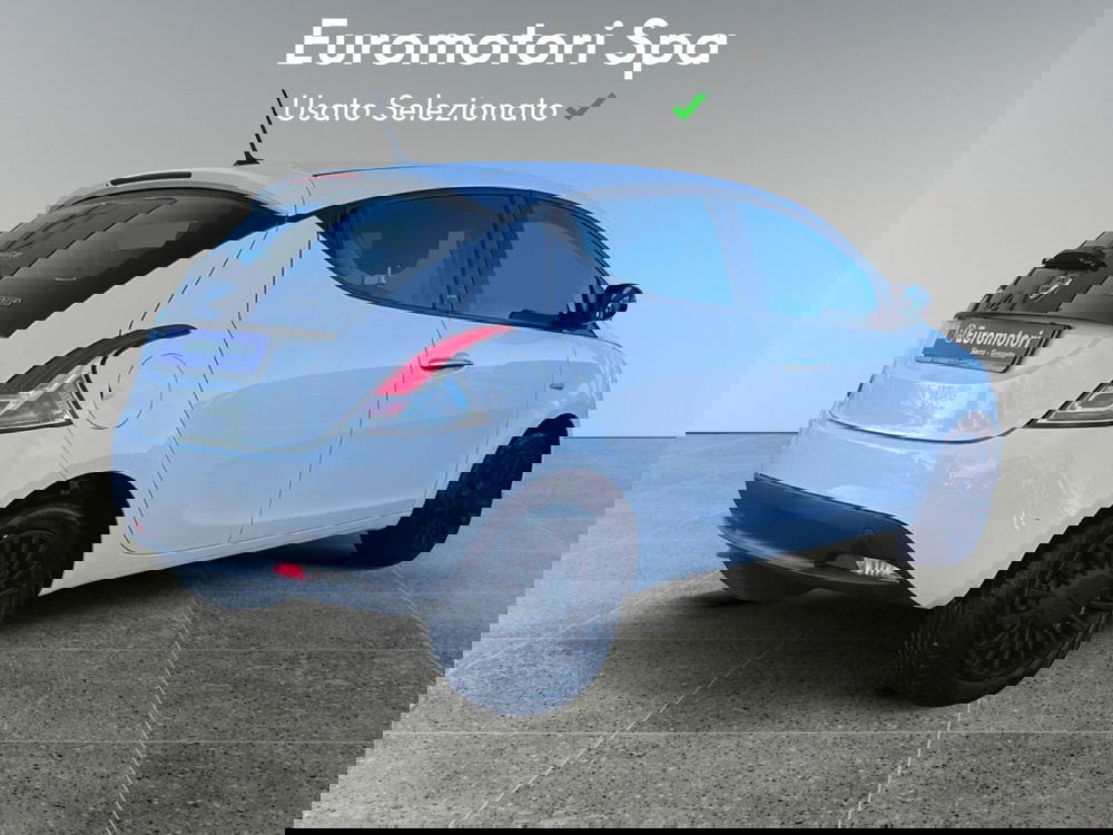 Lancia Ypsilon usata a Grosseto (5)