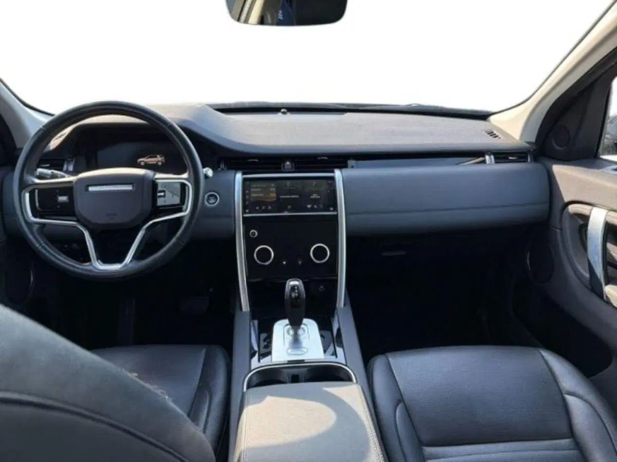 Land Rover Discovery Sport usata a Lecce (11)