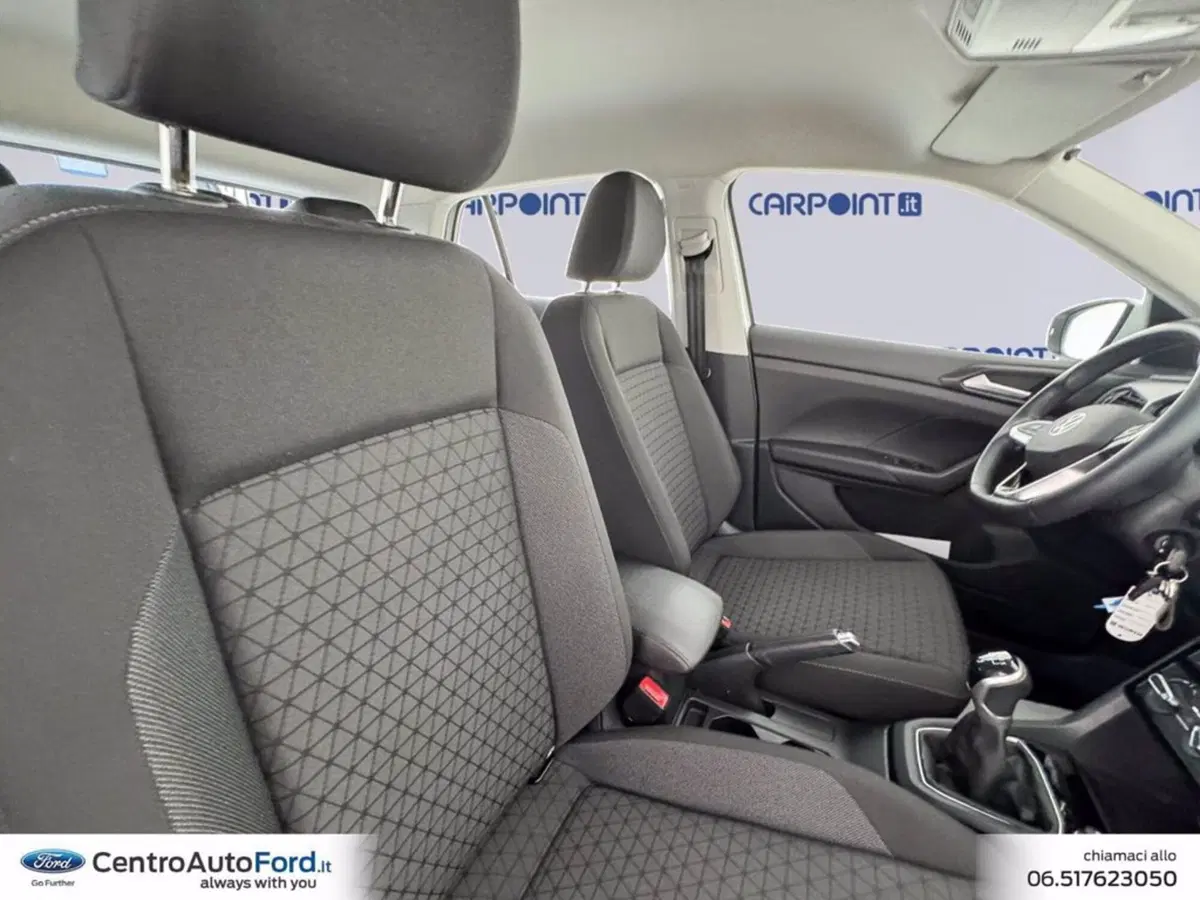 Volkswagen T-Cross usata a Roma (7)