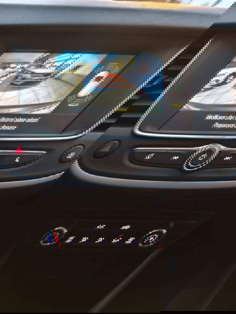 Opel Crossland X usata a Firenze (9)