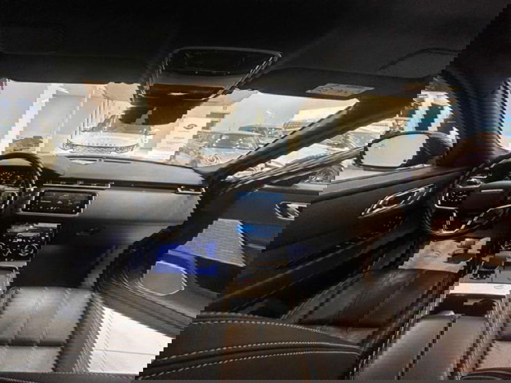 Land Rover Range Rover Velar usata a Lucca (11)