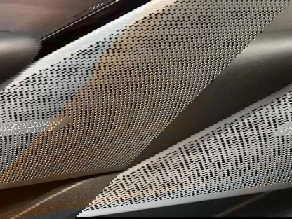 Land Rover Range Rover Velar usata a Lucca (13)