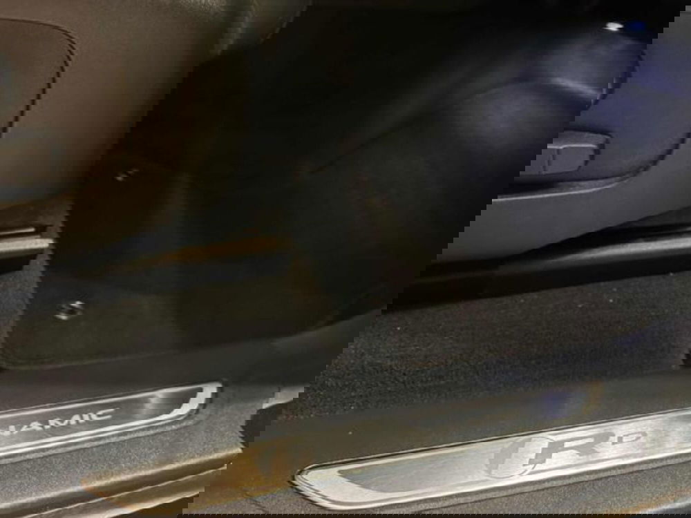 Land Rover Range Rover Velar usata a Lucca (9)