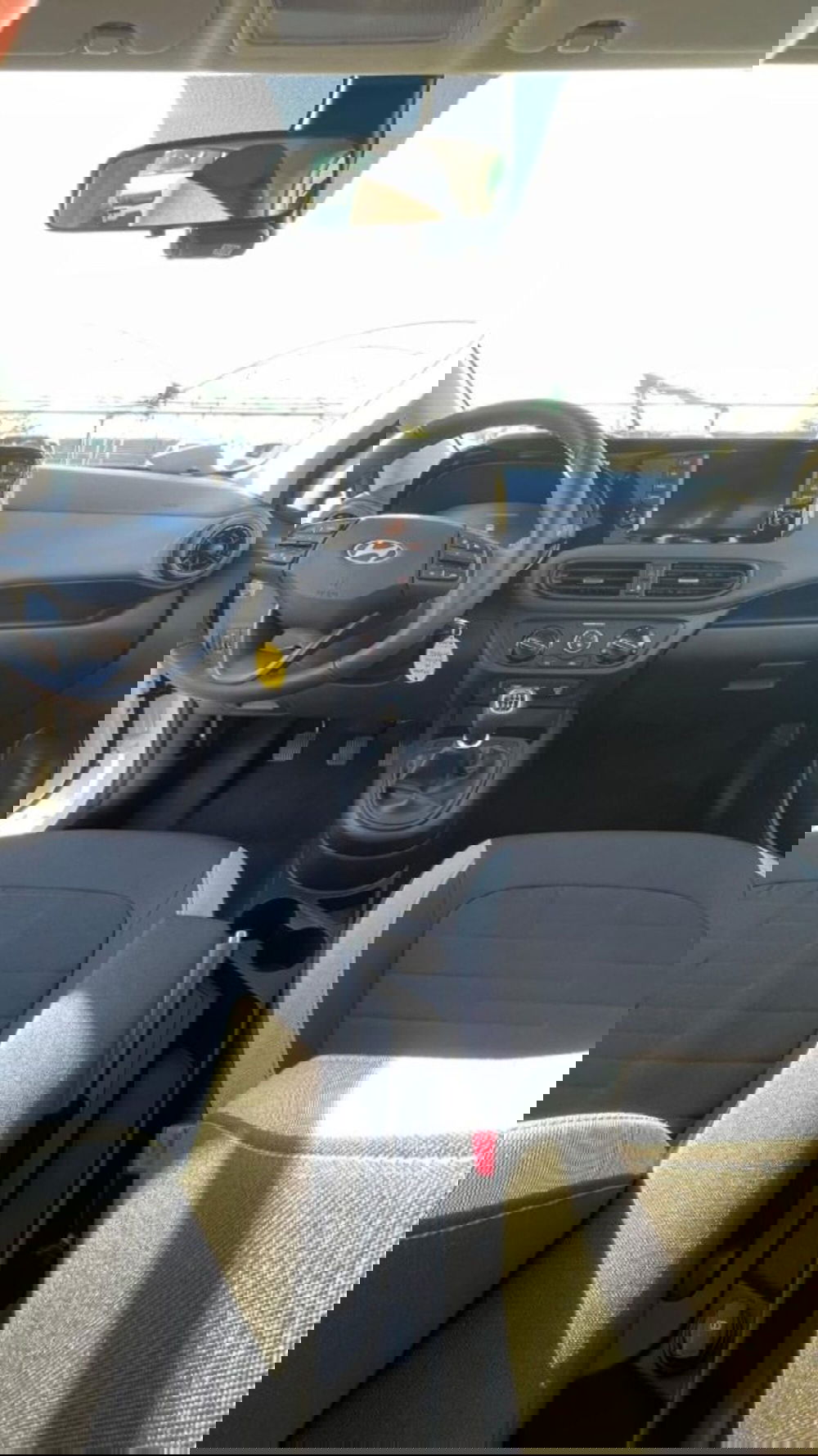 Hyundai i10 nuova a Novara (10)