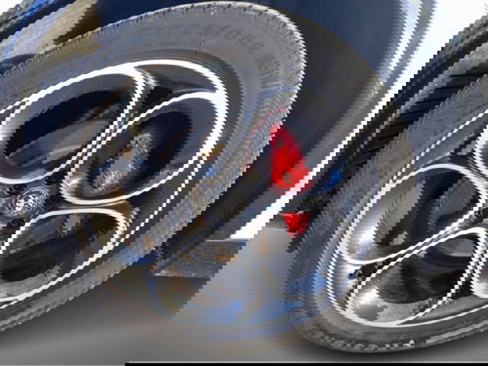 Alfa Romeo Stelvio usata a Frosinone (8)