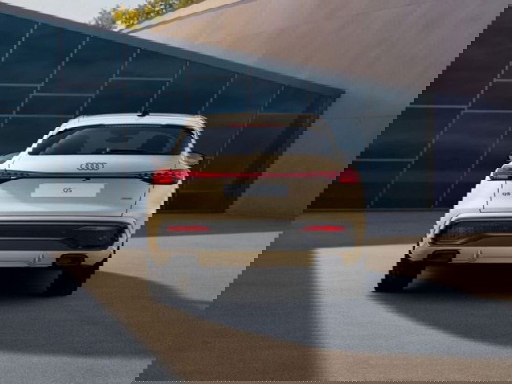 Audi Q5 Sportback nuova a Treviso (5)