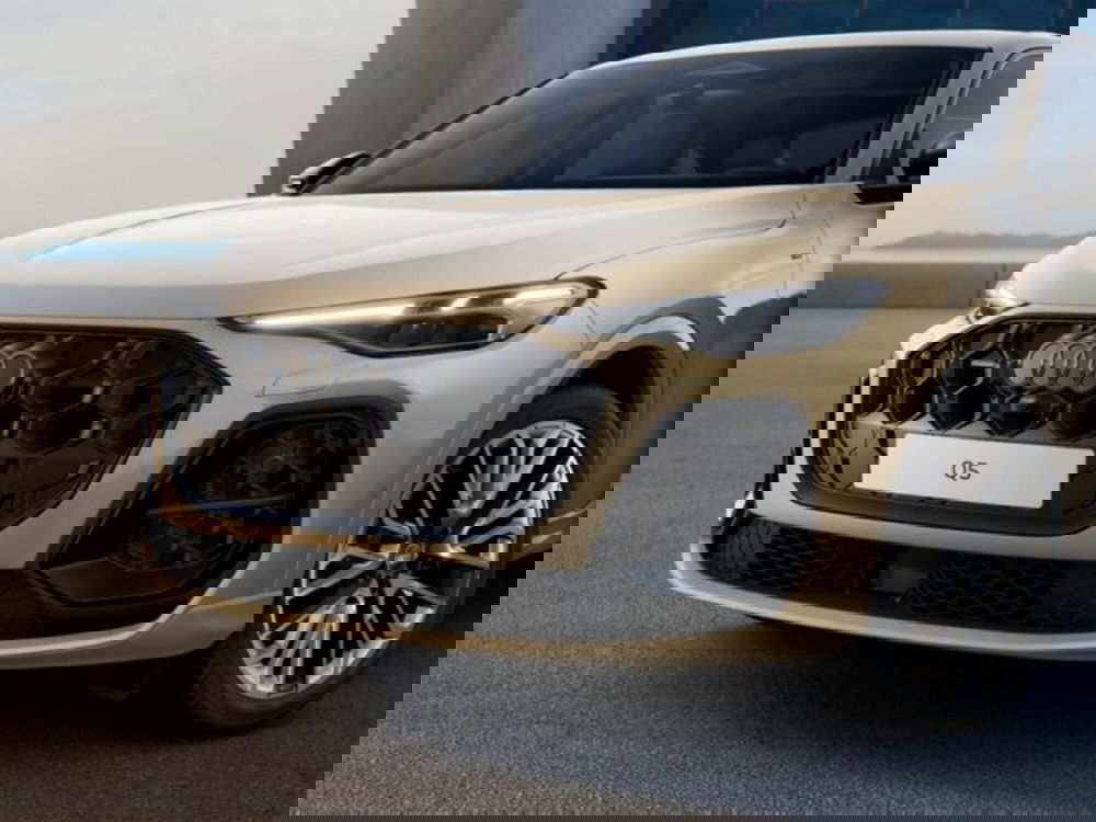 Audi Q5 Sportback nuova a Treviso (6)