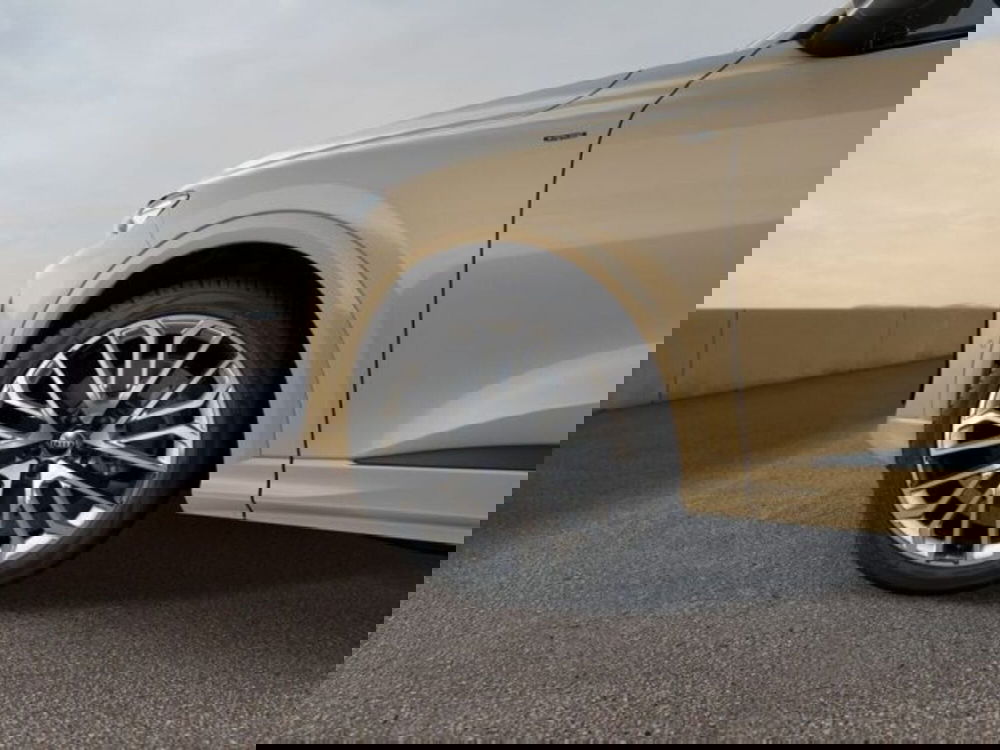 Audi Q5 Sportback nuova a Treviso (7)