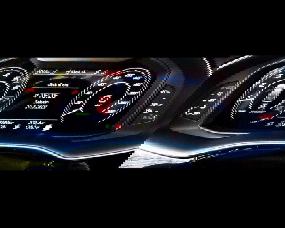 Audi RS Q8 usata a Treviso (5)