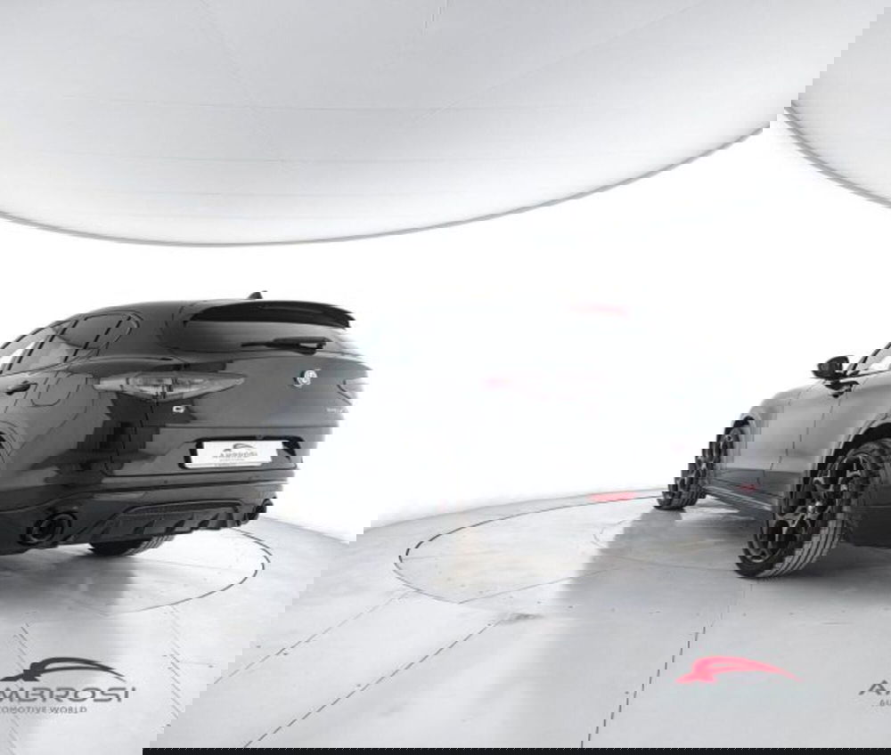 Alfa Romeo Stelvio usata a Perugia (4)