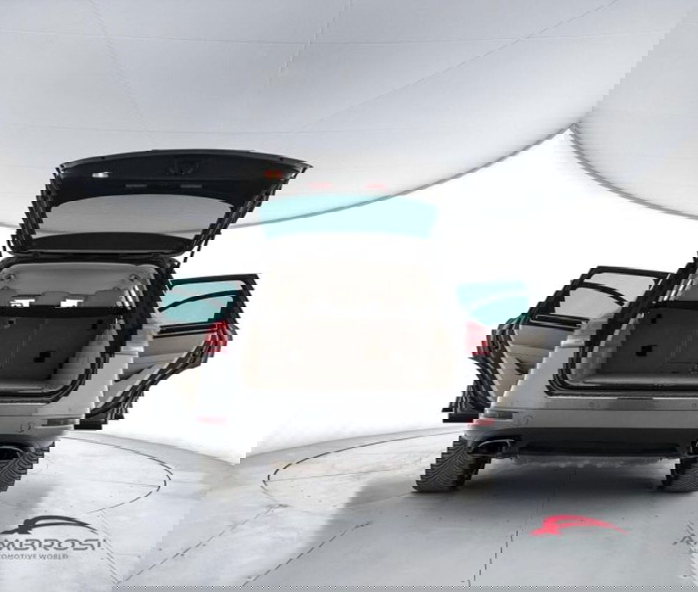 Volkswagen Touareg usata a Perugia (7)