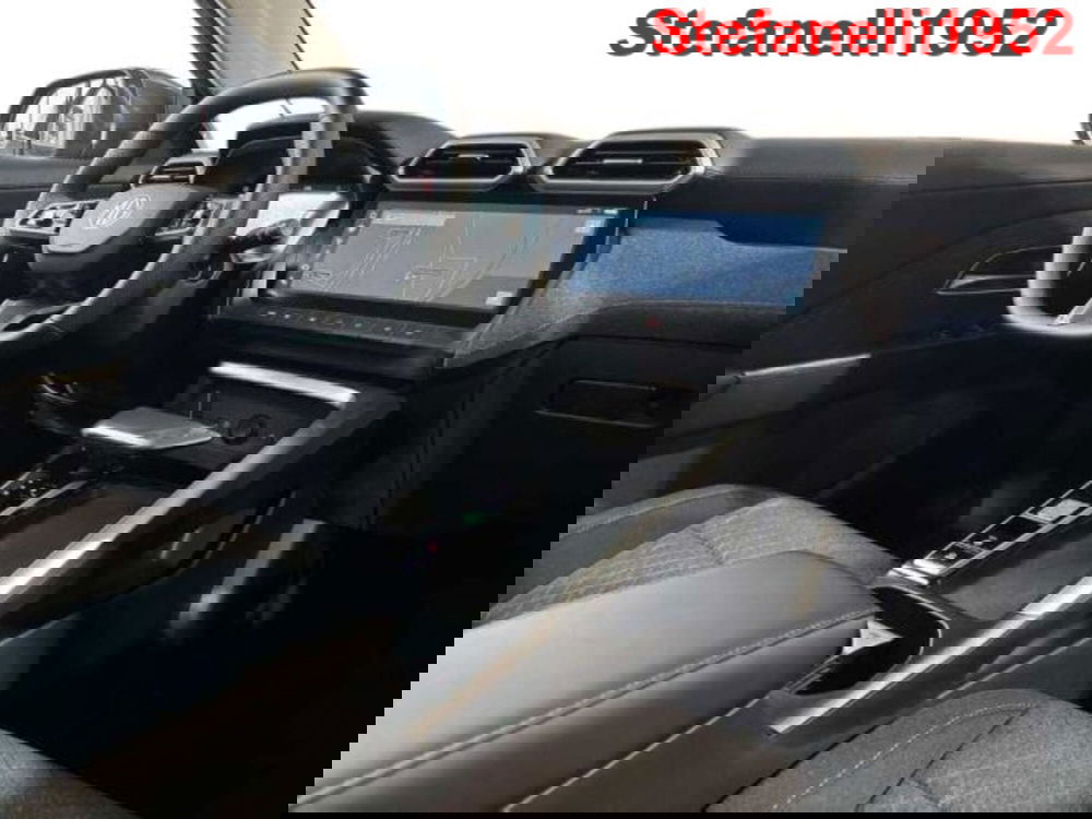 Mg ZS EV nuova a Bologna (15)