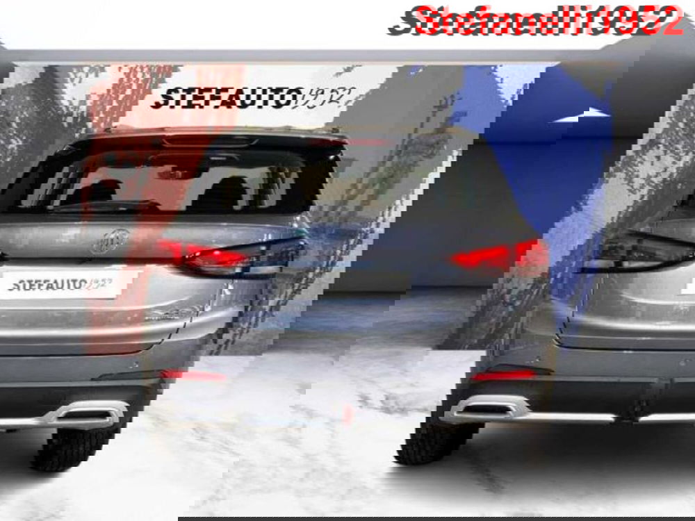 Mg ZS EV nuova a Bologna (6)