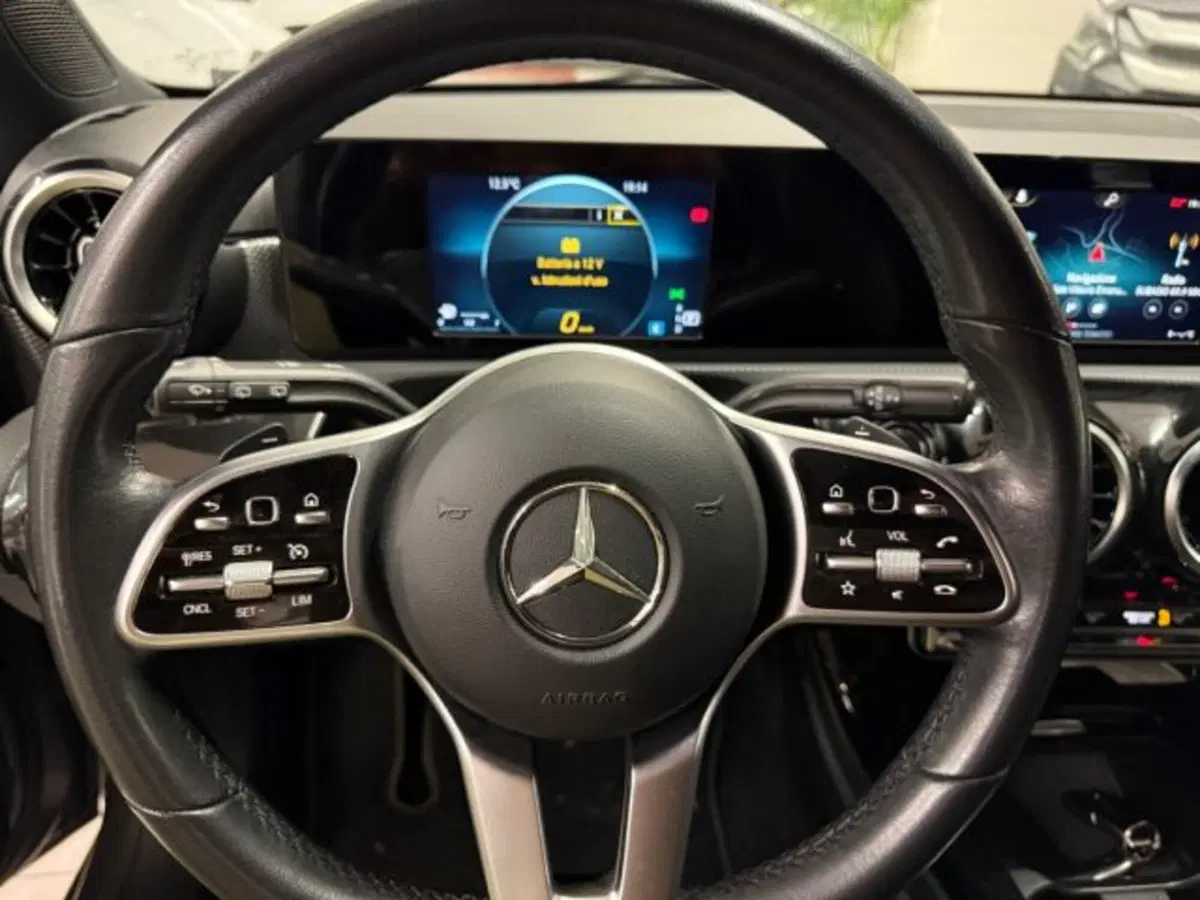 Mercedes-Benz Classe A Sedan usata a Siena (6)