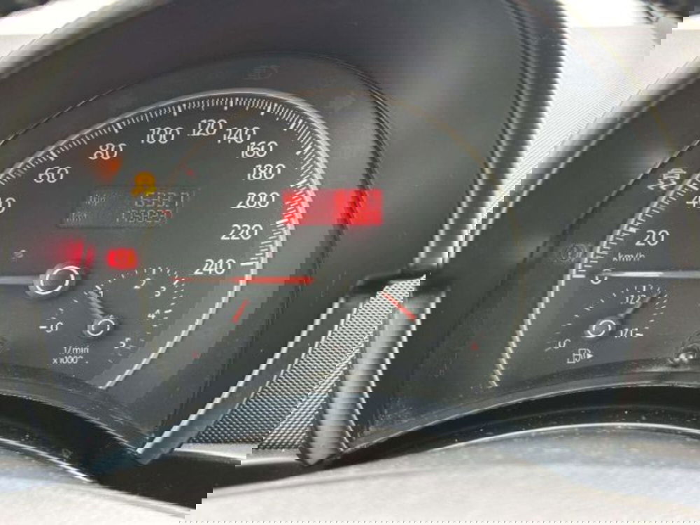 Volkswagen New Beetle Cabrio usata a Firenze (13)