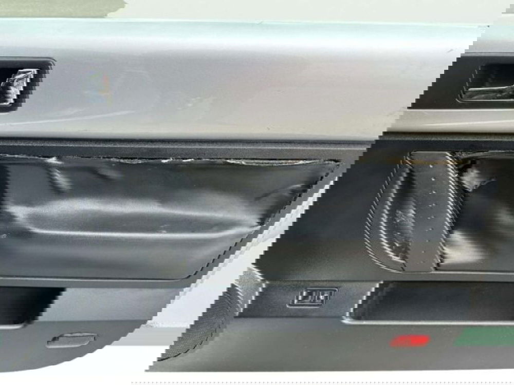 Volkswagen New Beetle Cabrio usata a Firenze (6)