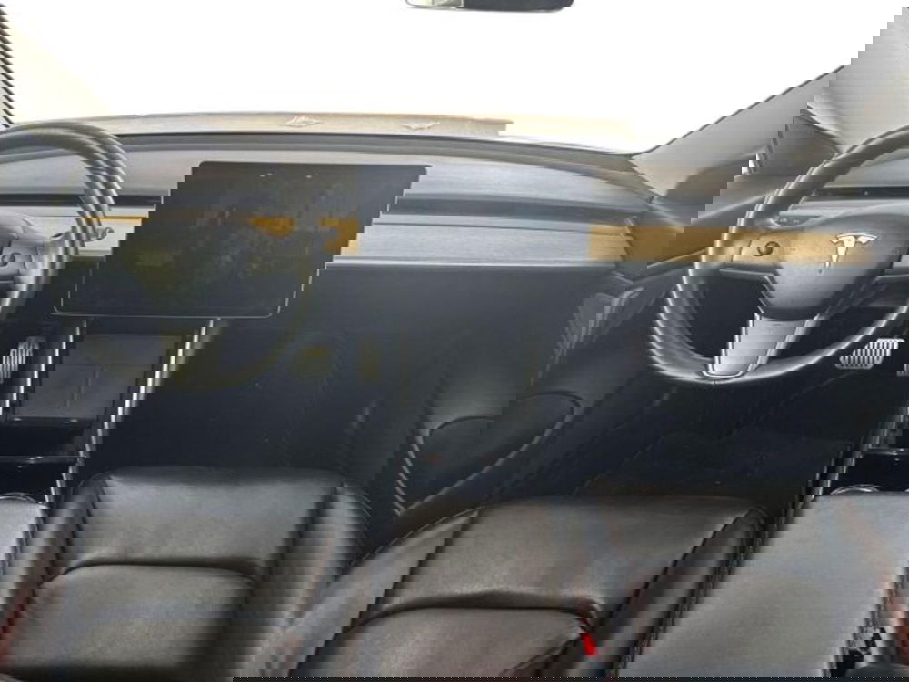 Tesla Model 3 usata a Bologna (9)