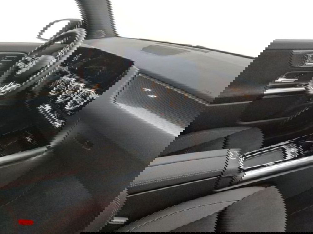 Mercedes-Benz GLA SUV usata a Modena (10)