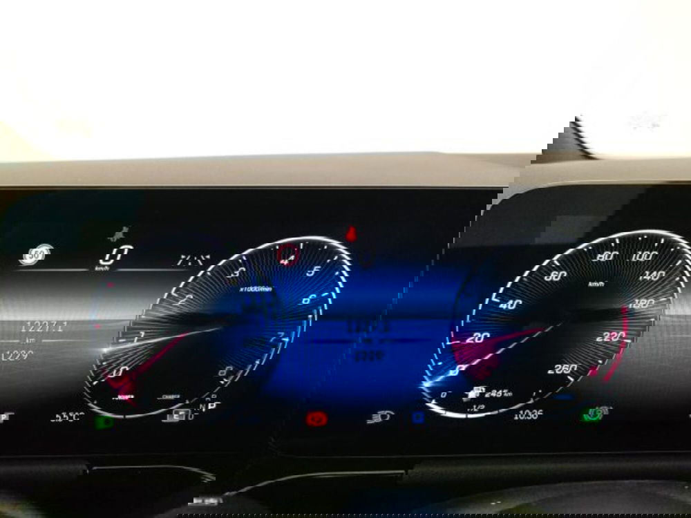 Mercedes-Benz GLA SUV usata a Modena (12)