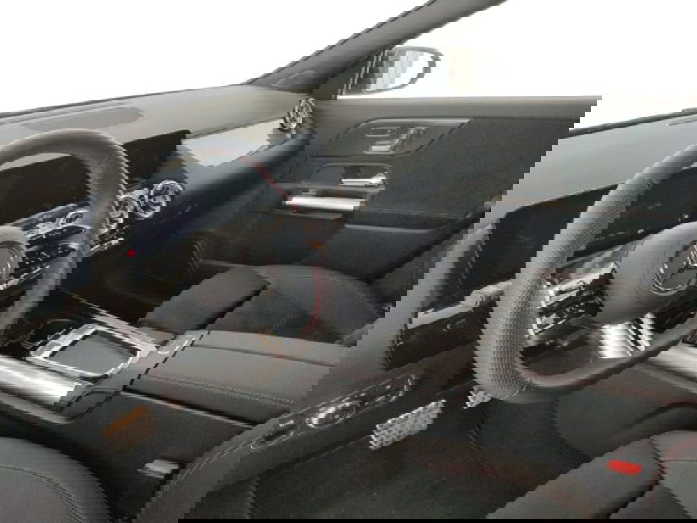 Mercedes-Benz GLA SUV usata a Modena (7)