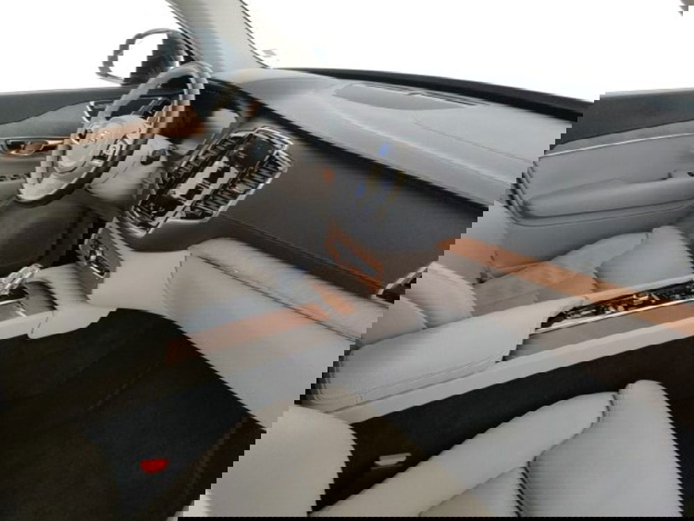 Volvo XC90 usata a Modena (10)