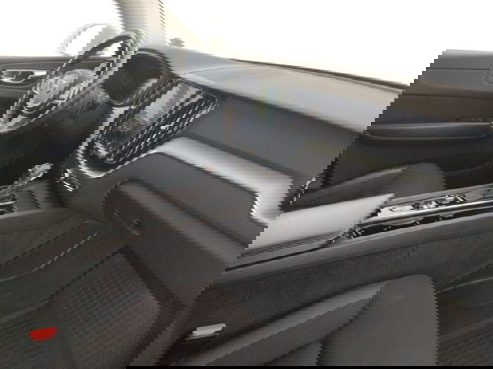 Volvo XC60 usata a Modena (9)