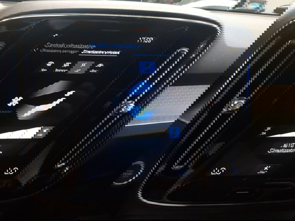 Volvo XC40 usata a Milano (18)