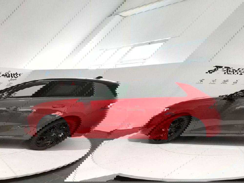 Opel Astra nuova a L'Aquila (2)