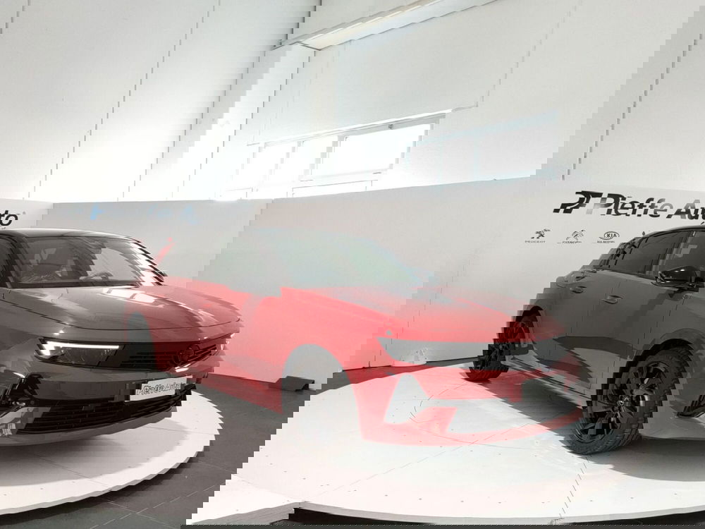 Opel Astra nuova a L'Aquila (6)