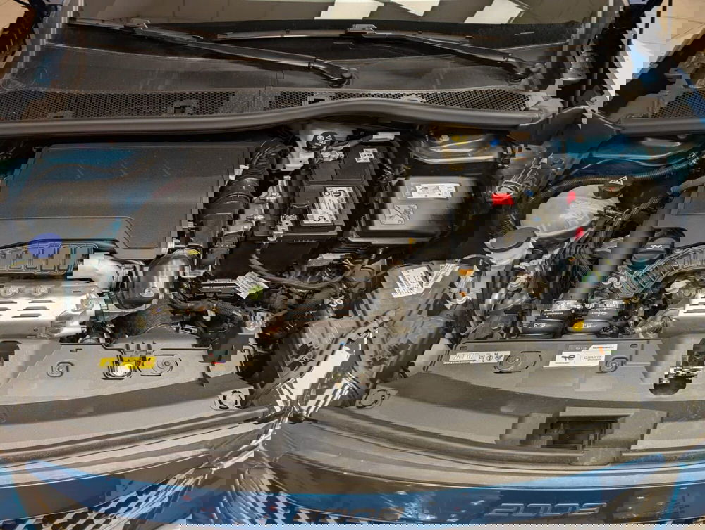 Peugeot 2008 nuova a Ascoli Piceno (10)