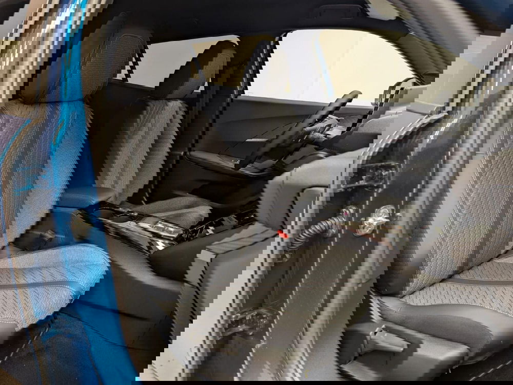 Peugeot 2008 nuova a Ascoli Piceno (15)