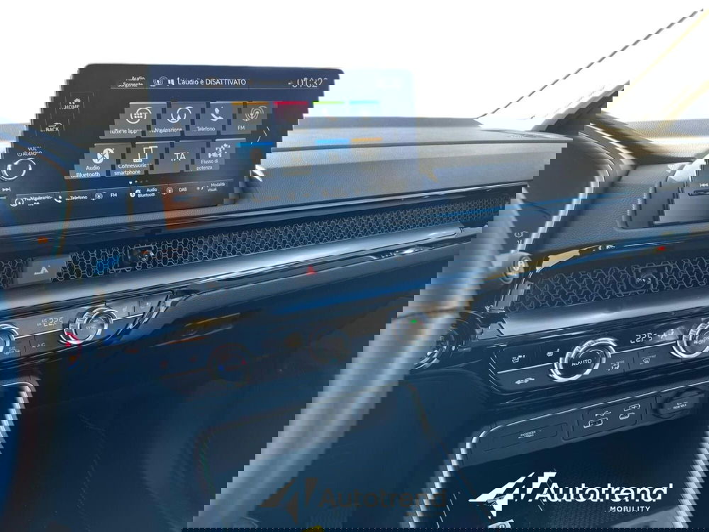 Honda CR-V usata a Bari (12)