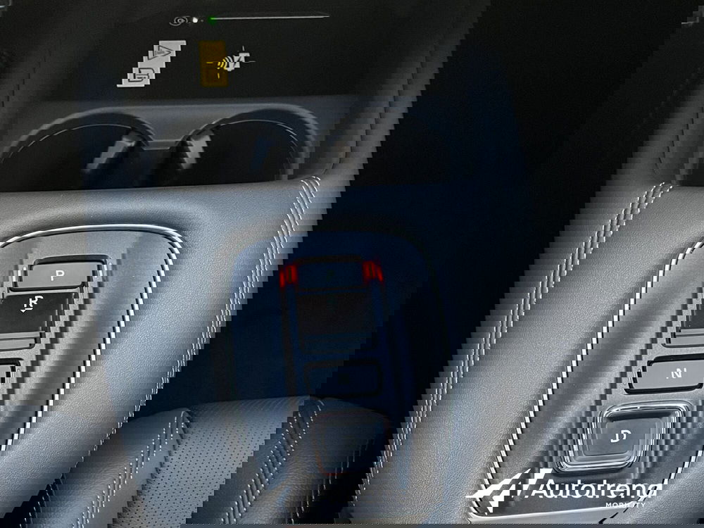 Honda ZR-V usata a Bari (15)