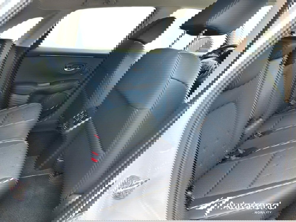 Honda ZR-V usata a Bari (14)