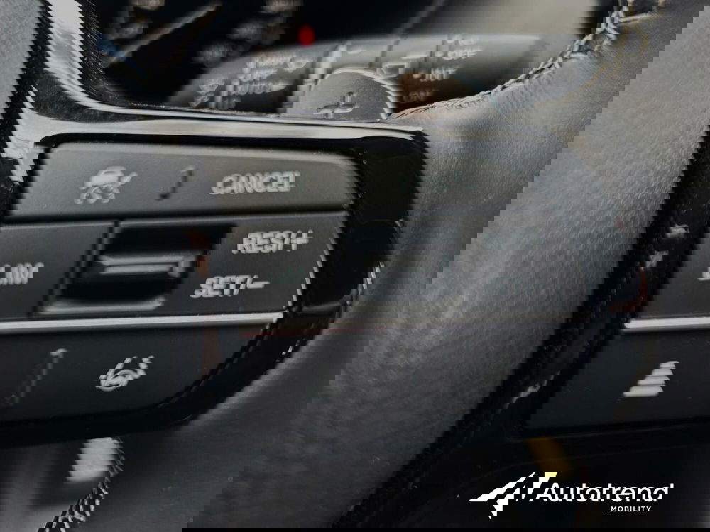 Honda ZR-V usata a Bari (9)