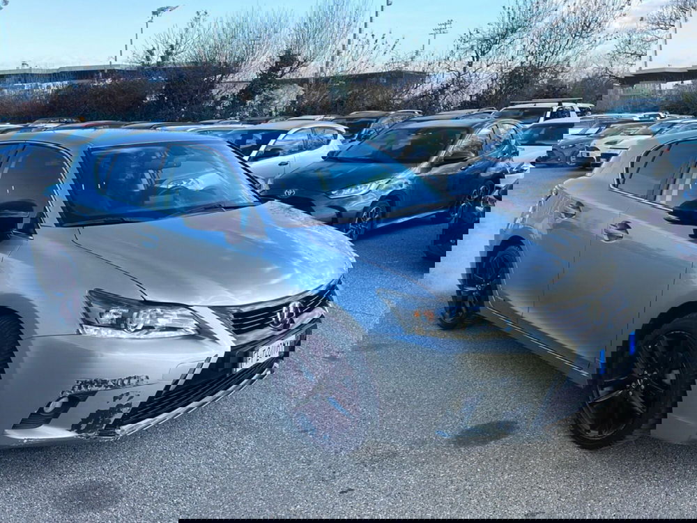 Lexus CT usata a Piacenza (8)