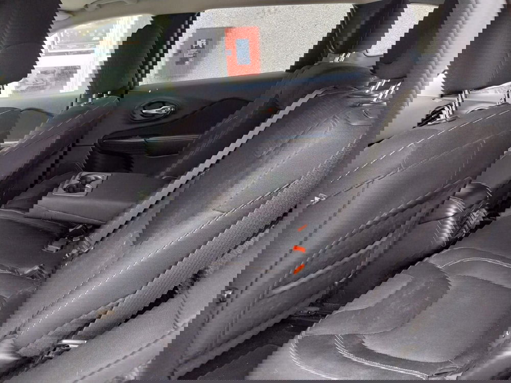 Jeep Cherokee usata a Salerno (17)