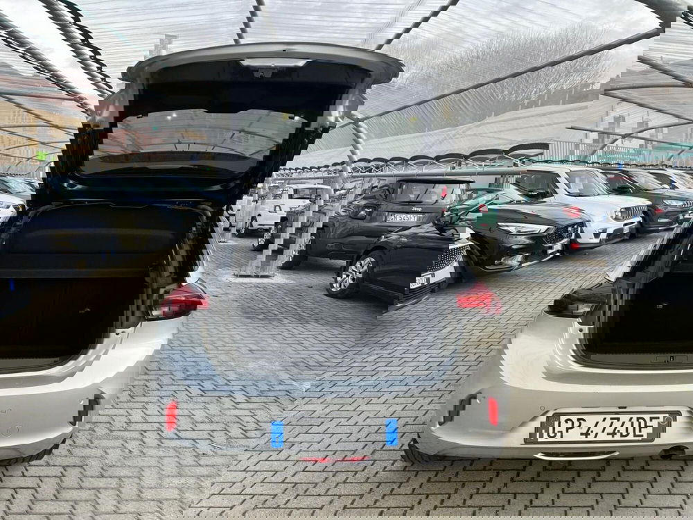 Opel Corsa usata a Milano (11)