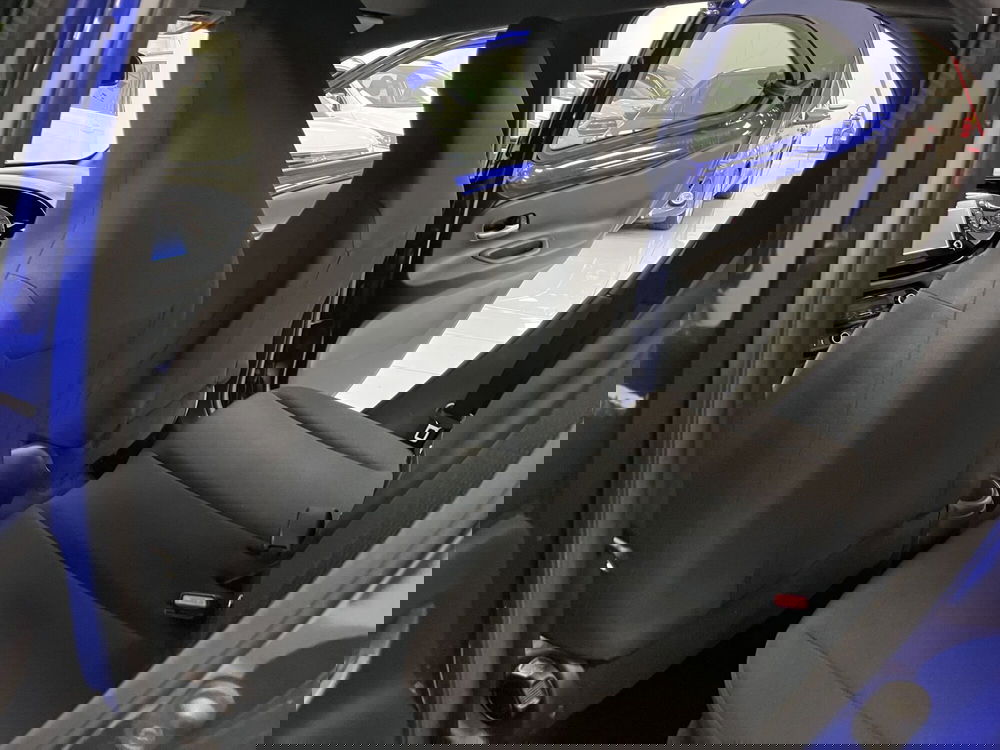 Toyota Aygo X usata a Prato (9)