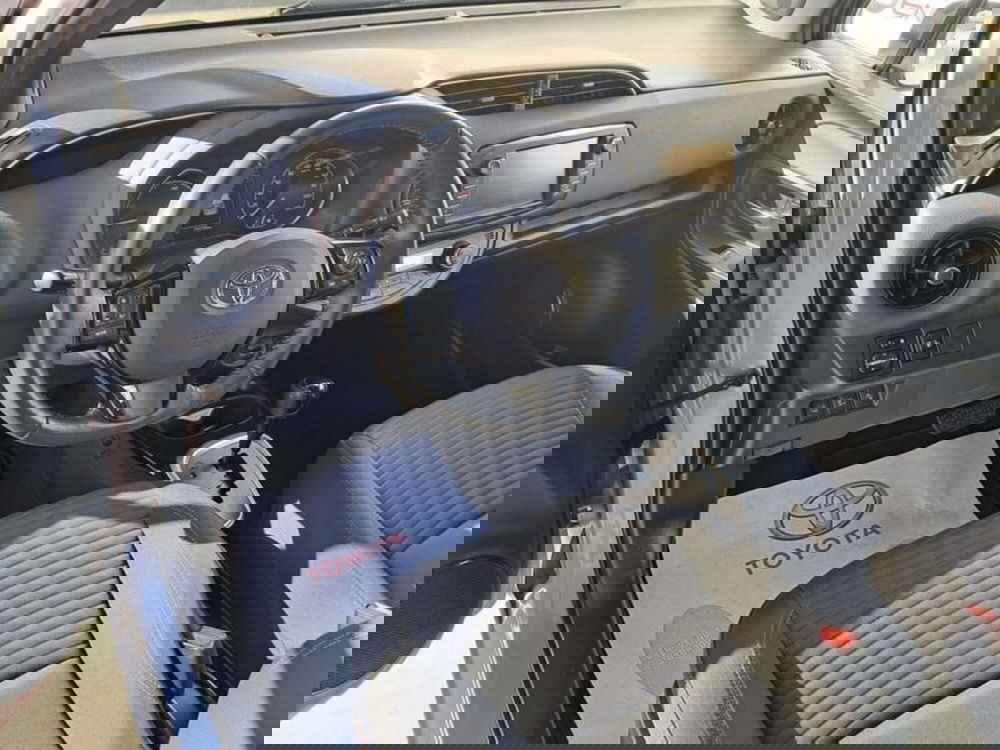 Toyota Yaris usata a Cagliari (11)