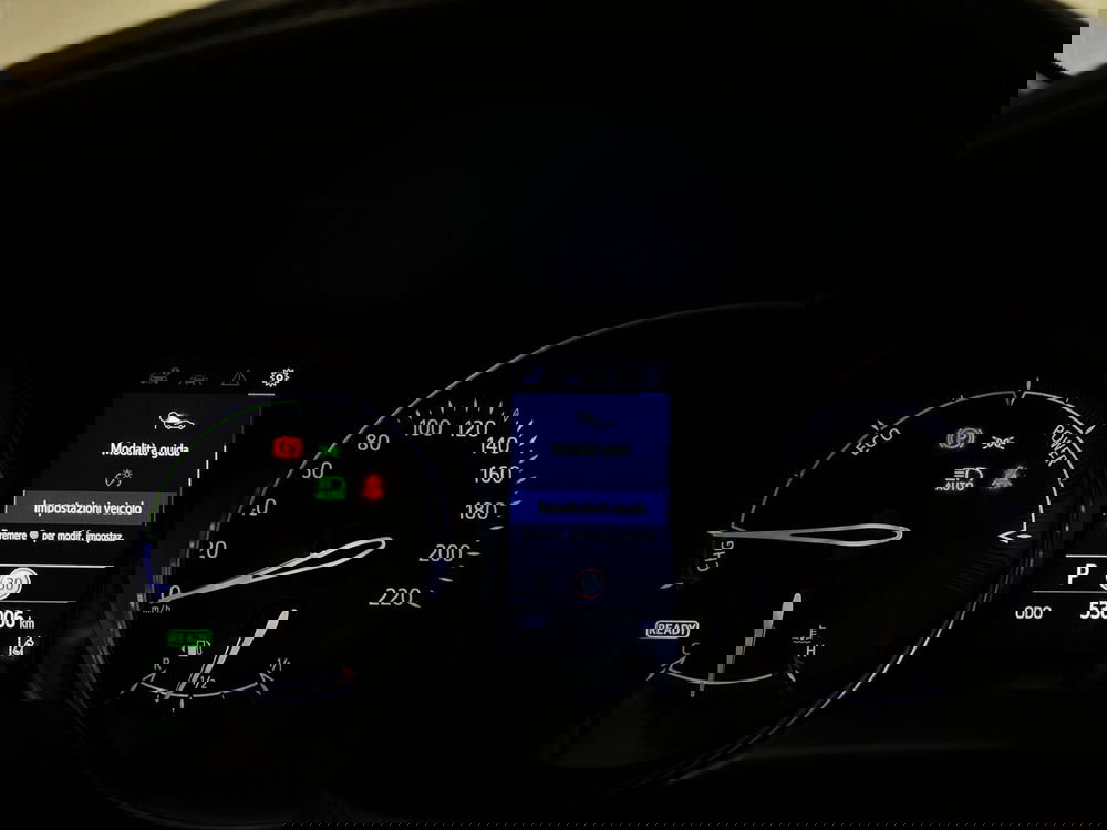 Toyota Toyota C-HR usata a Milano (12)