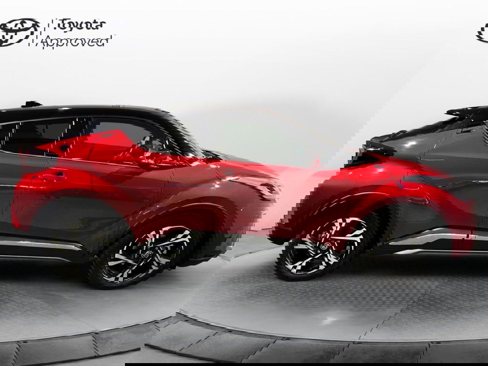 Toyota Toyota C-HR usata a Milano (13)