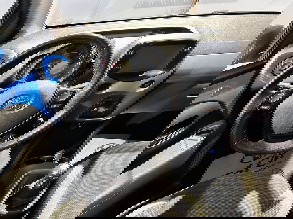 Toyota Aygo usata a Milano (9)