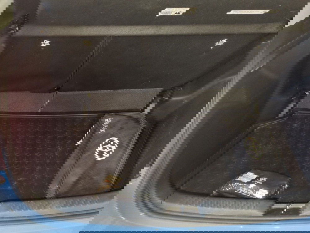 Toyota Yaris usata a Milano (10)