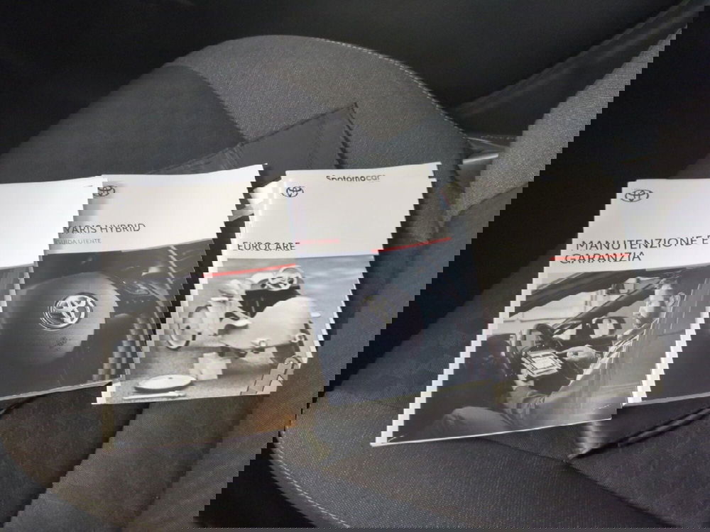 Toyota Yaris usata a Milano (17)